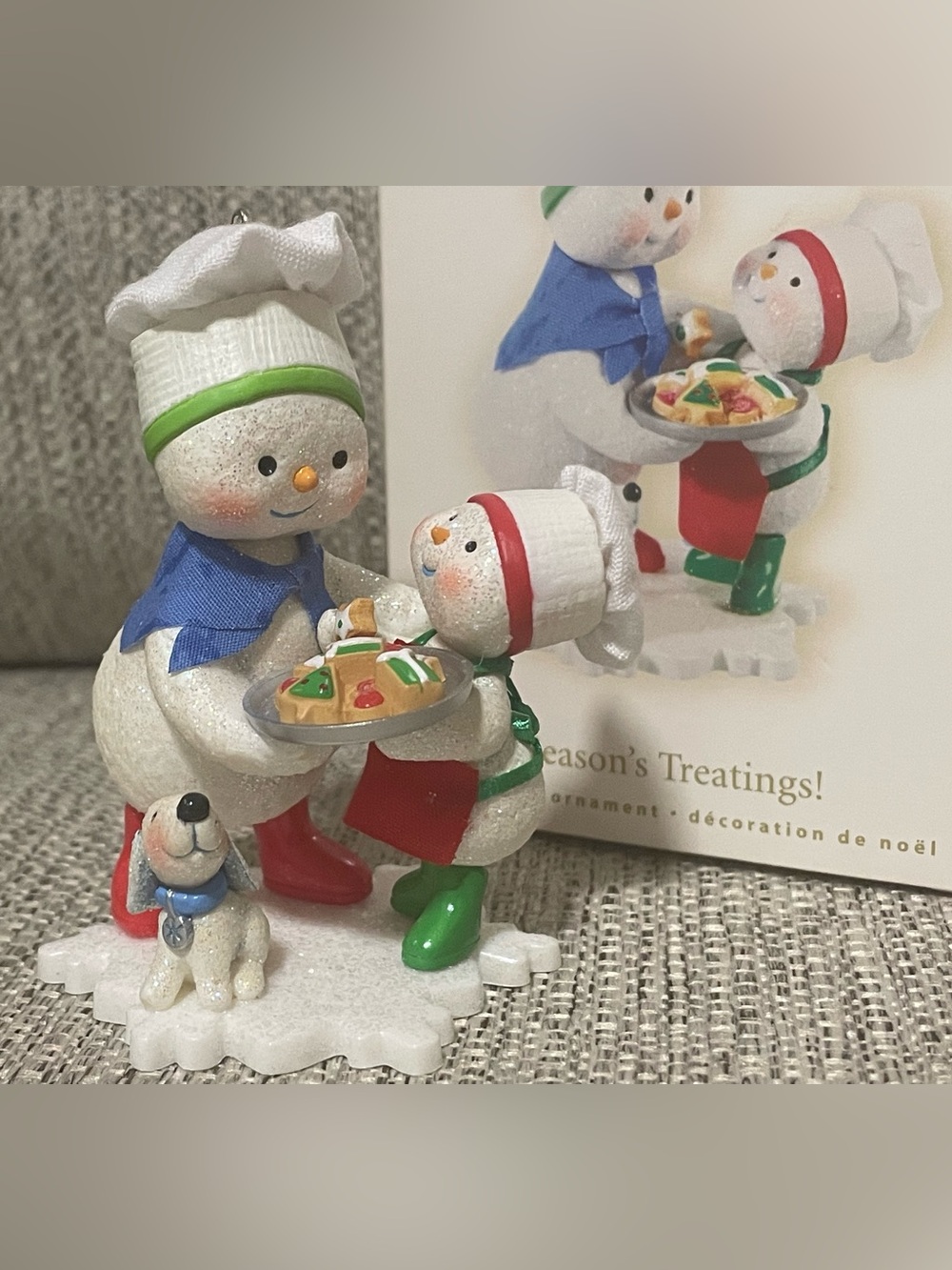 Y2K Hallmark Season’s Treatings 2008 Snowman Family Ornament Baking Christmas